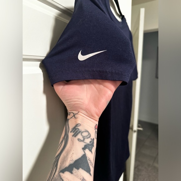 Nike Patriot’s shirt. - Picture 5 of 6